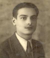 Gianni ventenne